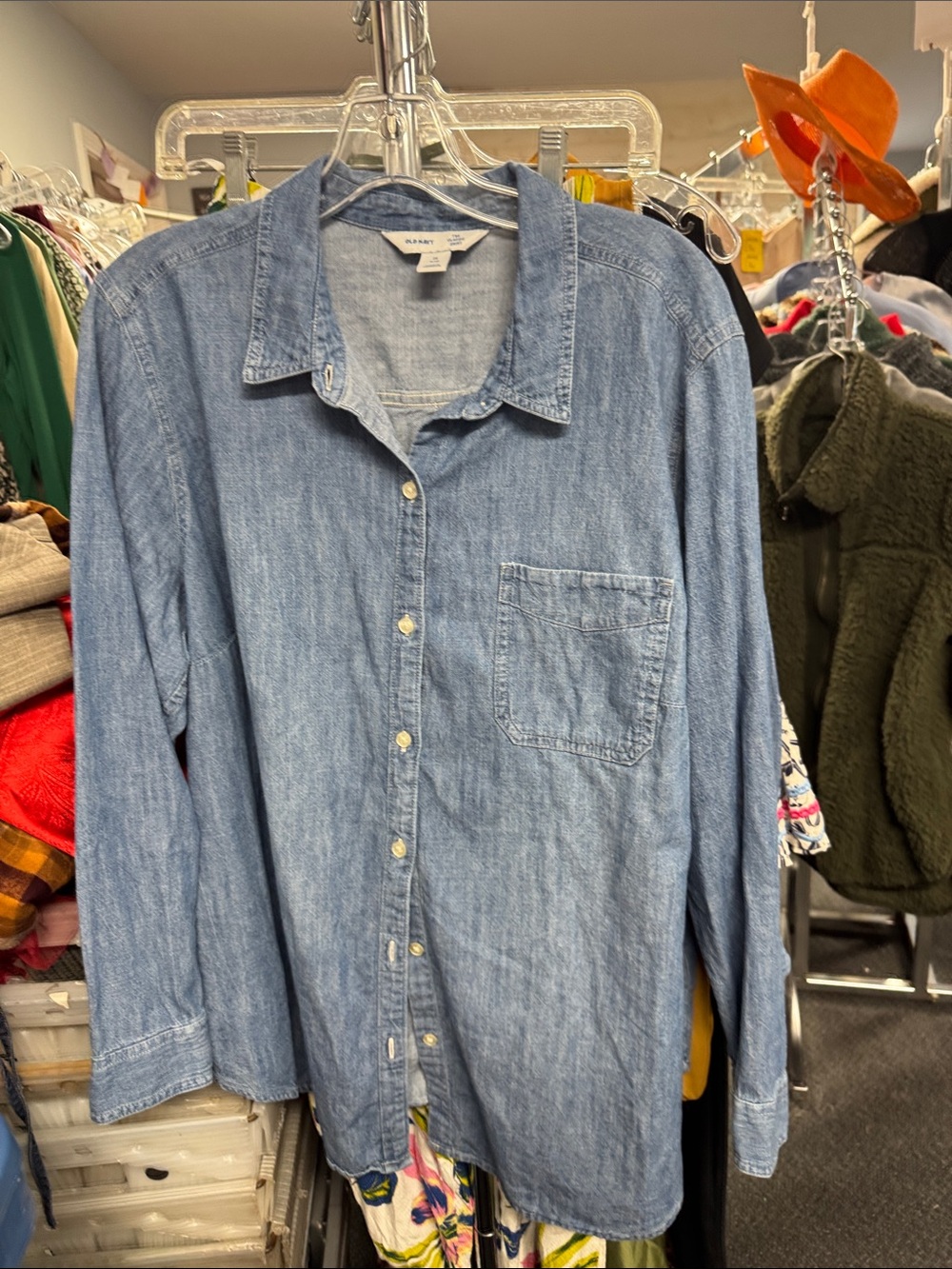 Old navy denim button down 2X // 091713